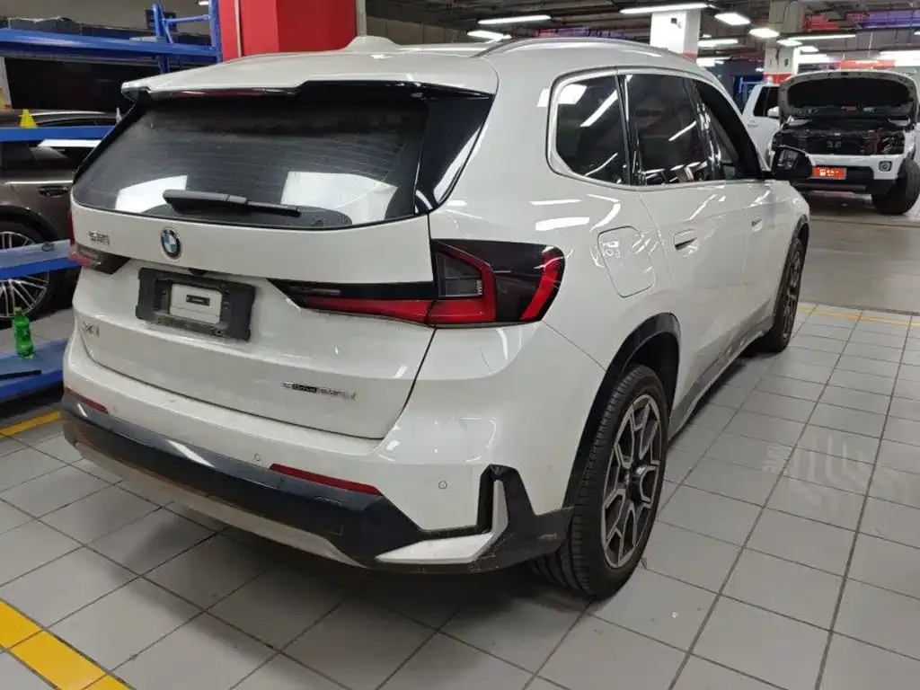 BMW X1 — фото 4