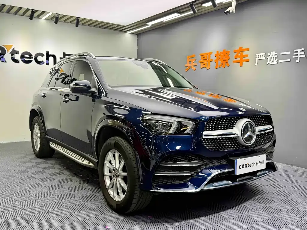 Mercedes-Benz GLE — фото 1