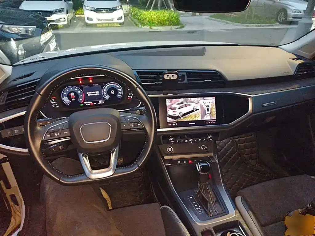 Audi Q3 2021 из CN, фото 4