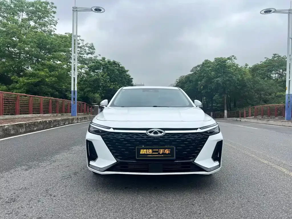 Chery Arrizo 8