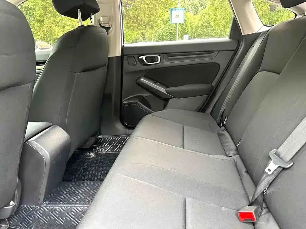 Honda Civic 2022 из CN, фото 2
