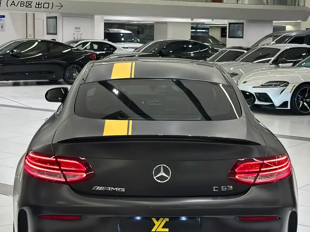 Mercedes-Benz C-Class AMG — фото 6