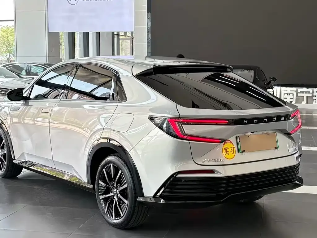 Honda e:NP2 2024 из CN, фото 4