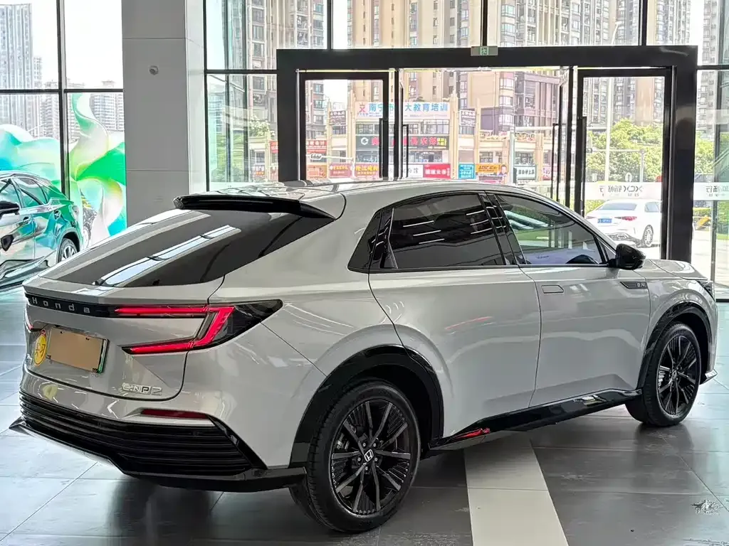 Honda e:NP2 2024 из CN, фото 3