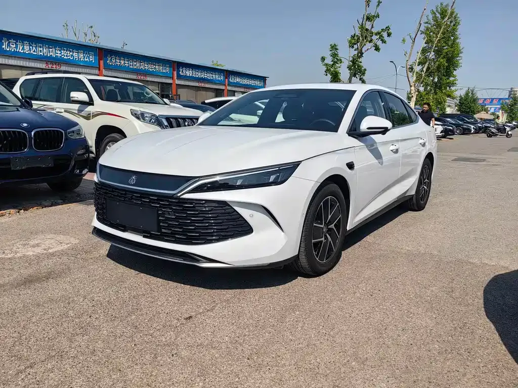 BYD Qin L — фото 1