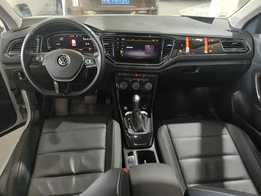 Volkswagen T-Roc 2023 из CN, фото 8