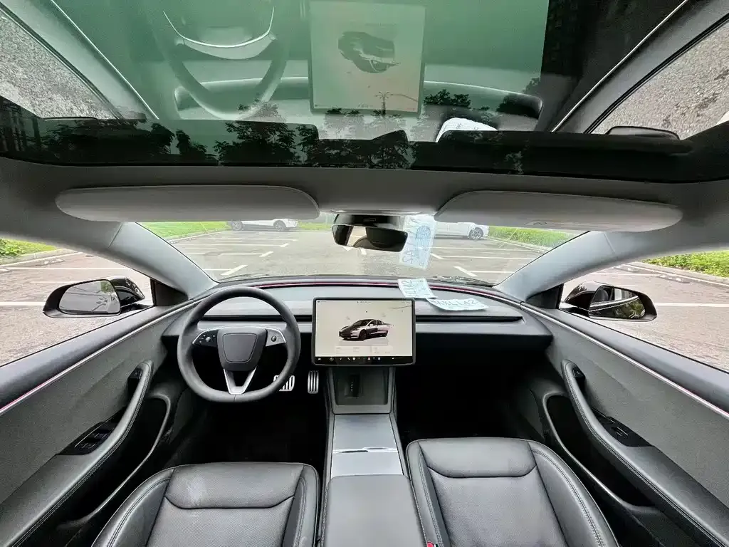 Tesla Model 3 — фото 8