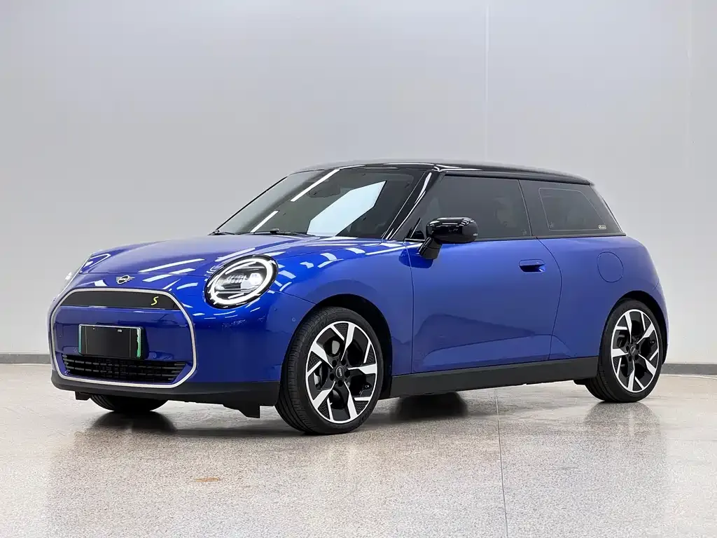 MINI Cooper EV — фото 1