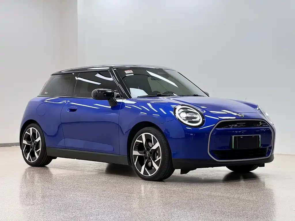 MINI Cooper EV — фото 2