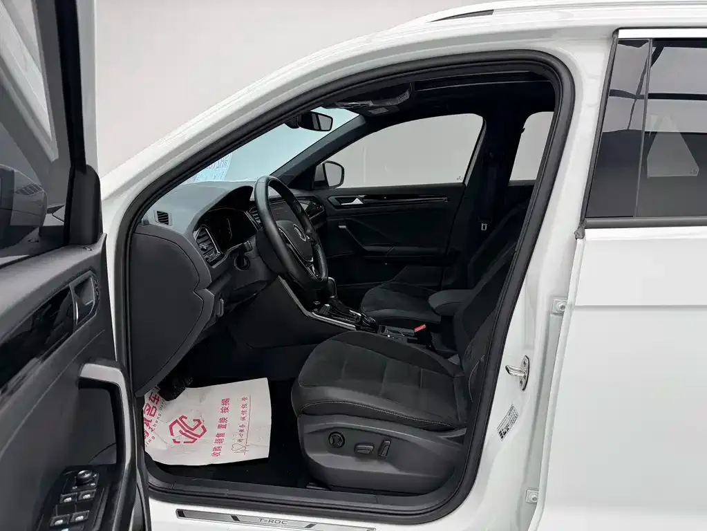 Volkswagen T-Roc 2022 из CN, фото 7