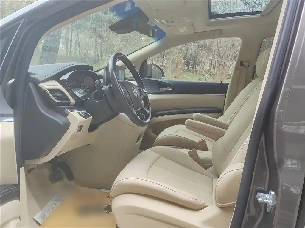 Buick GL8 2024 из CN, фото 10