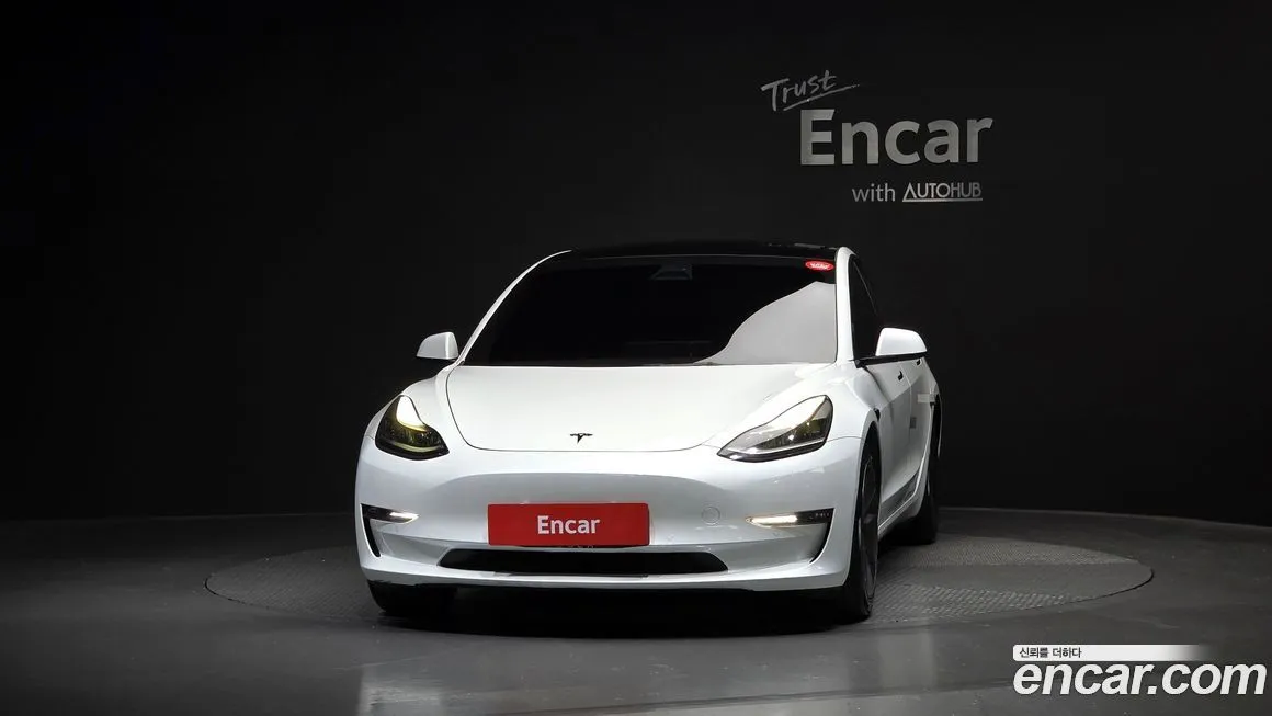 Tesla Model 3 — фото 5