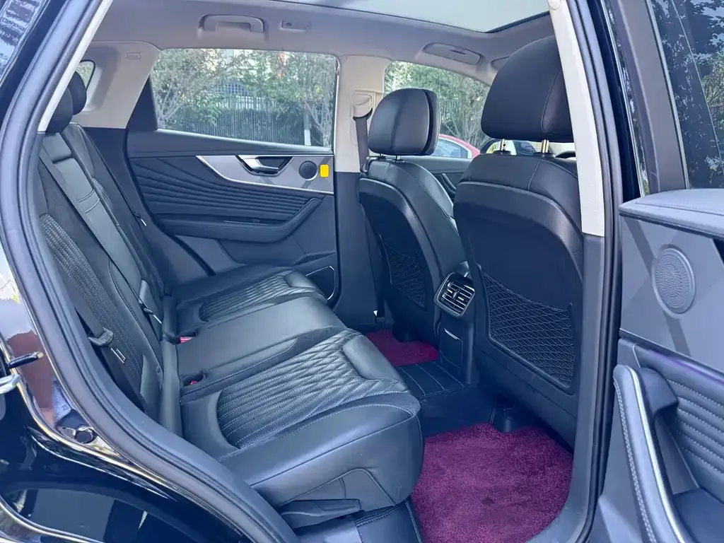 Hongqi HS5 2024 из CN, фото 2