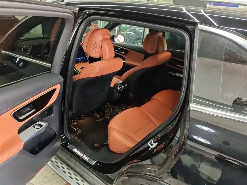 Mercedes-Benz GLC 2023 из CN, фото 2