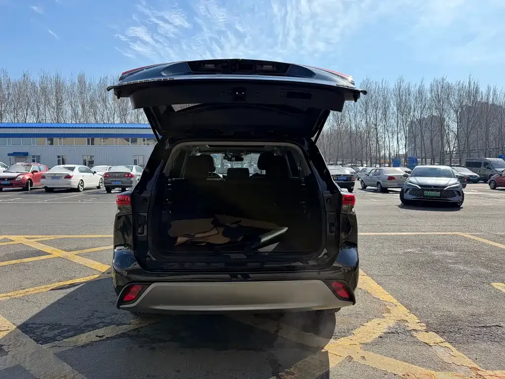Toyota Highlander 2024 из CN, фото 7