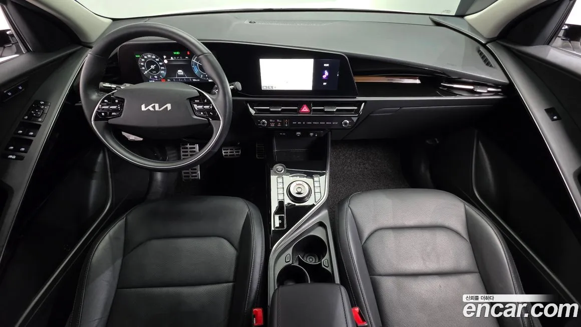 Kia Niro — фото 9