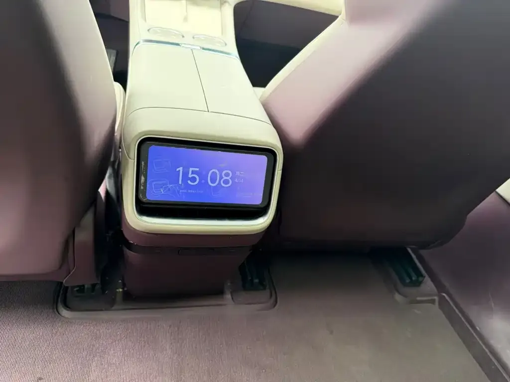 Xiaomi YU7 2025 из CN, фото 3