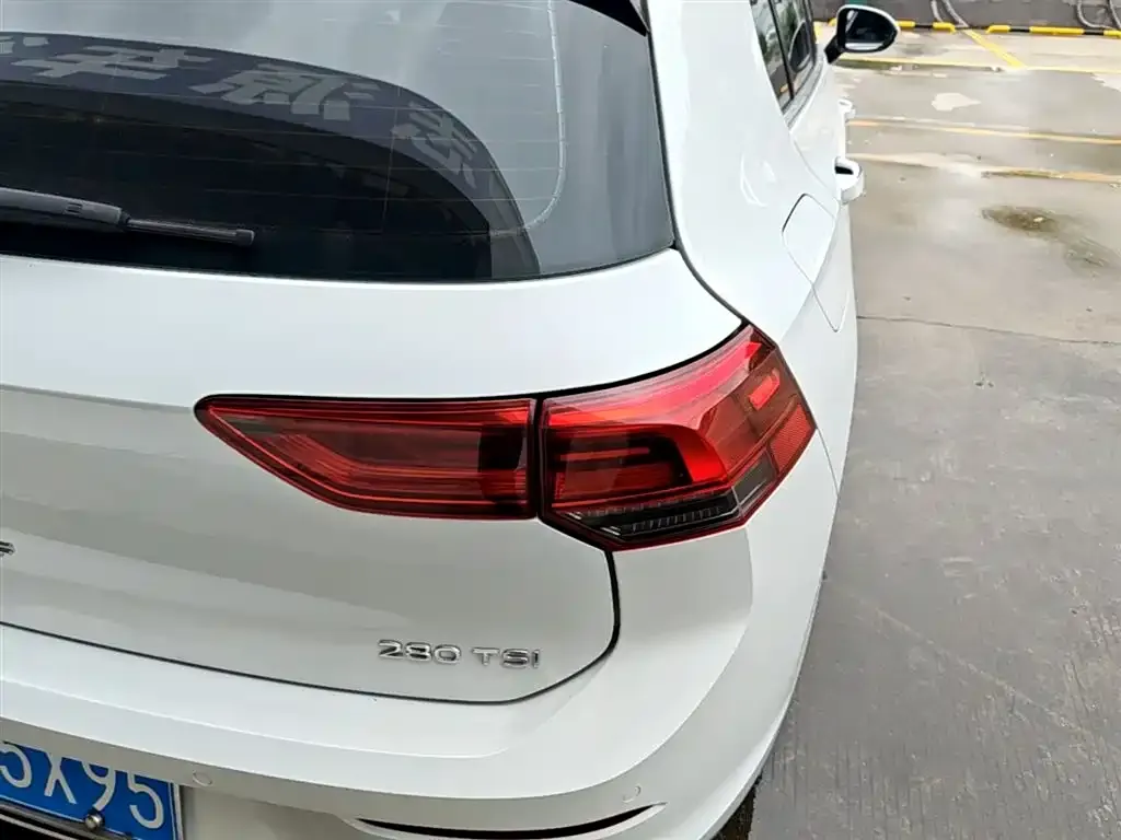 Volkswagen Golf 2021 из CN, фото 2