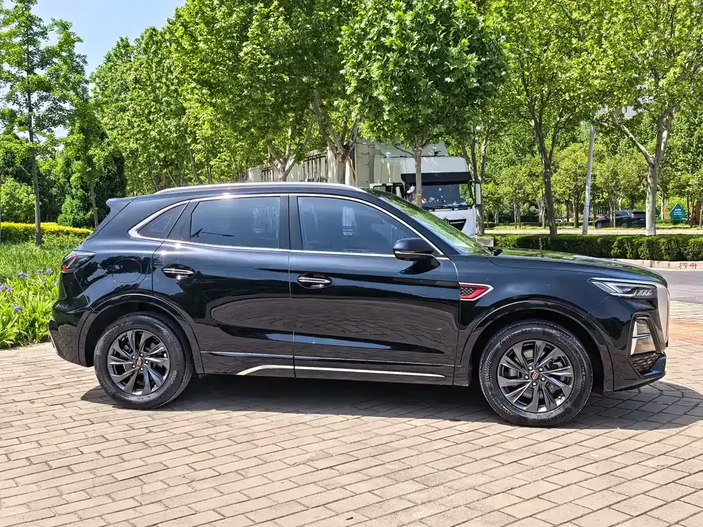 Hongqi HS5 — фото 10