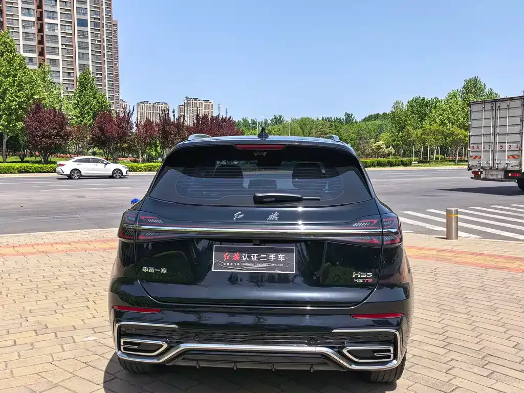 Hongqi HS5 — фото 6
