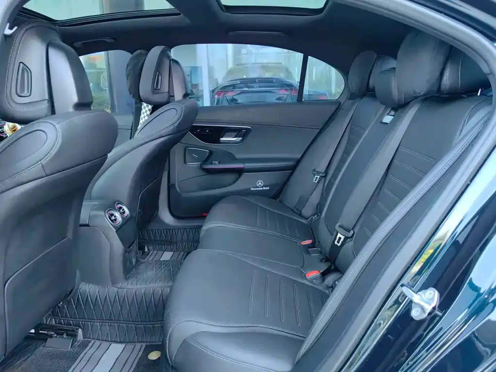 Mercedes-Benz C-Class 2023 из CN, фото 4