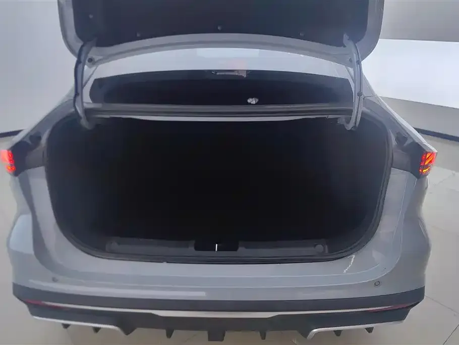 Geely Galaxy L6 2025 из CN, фото 2
