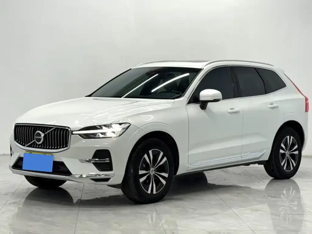 Volvo XC60 — фото 1