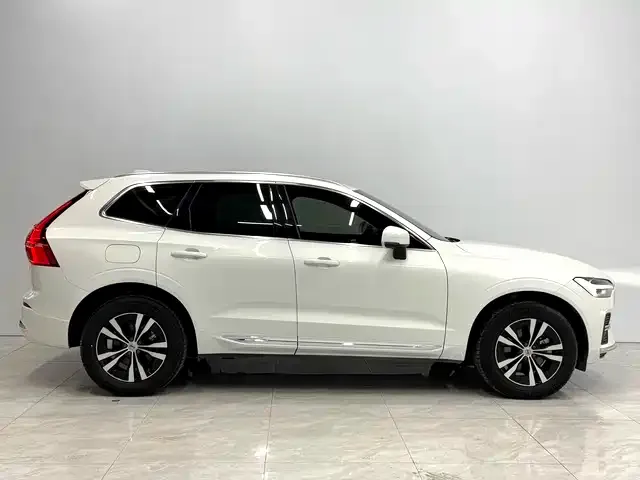 Volvo XC60 — фото 5
