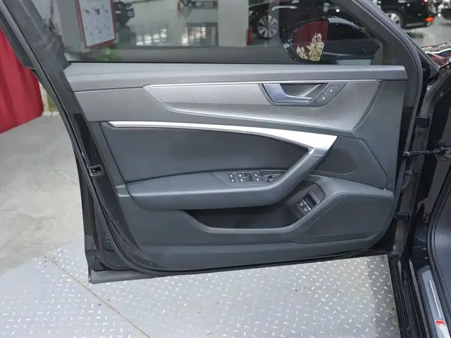 Audi A6L New Energy 2021 из CN, фото 9