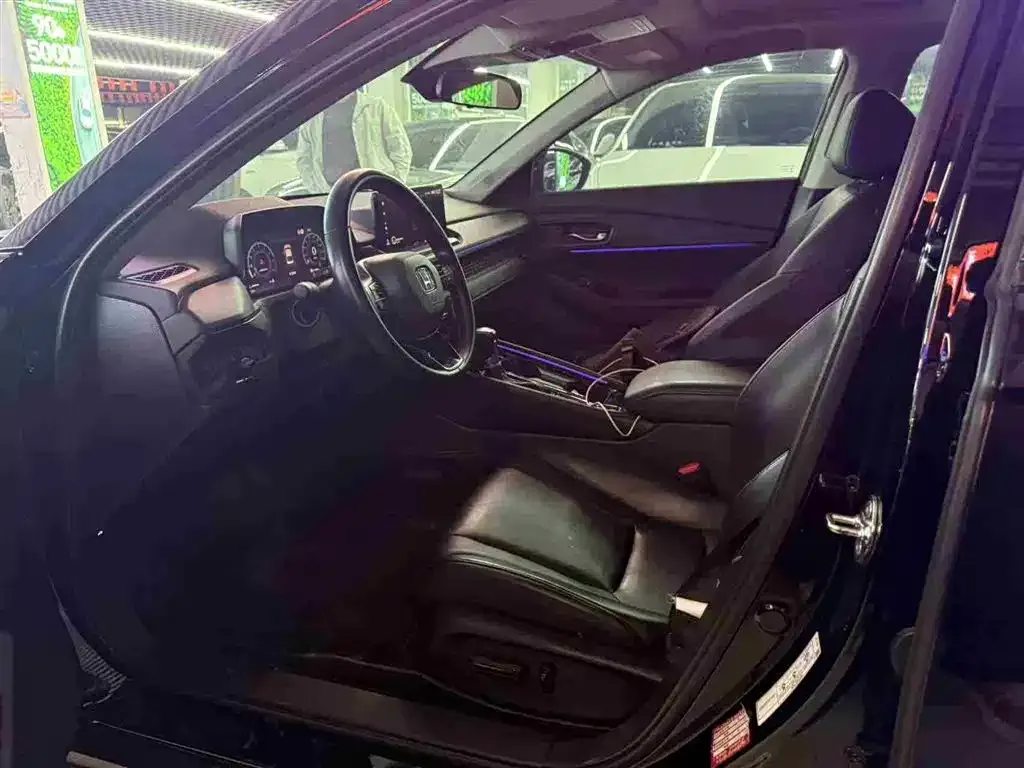Honda Accord — фото 6