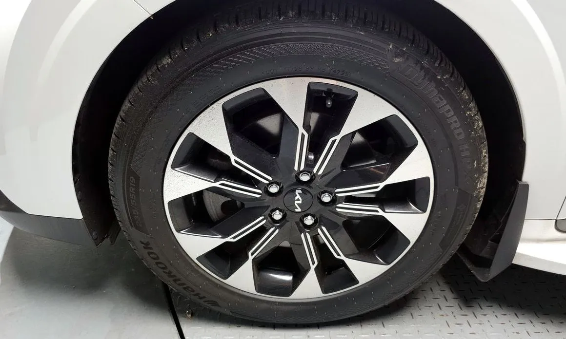 Kia Carnival 2023 из KR, фото 3
