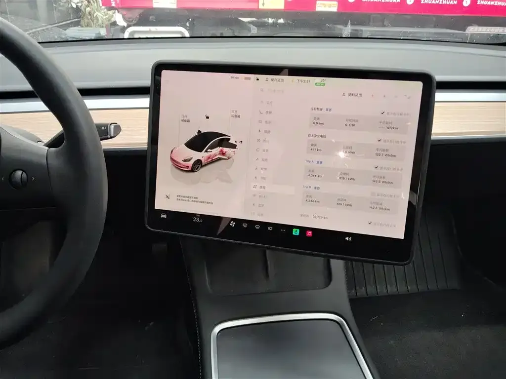 Tesla Model 3 — фото 4