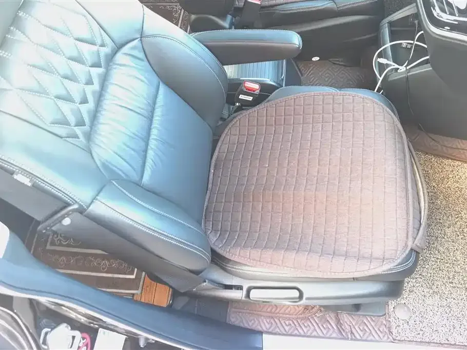 Honda Elysion 2021 из CN, фото 8