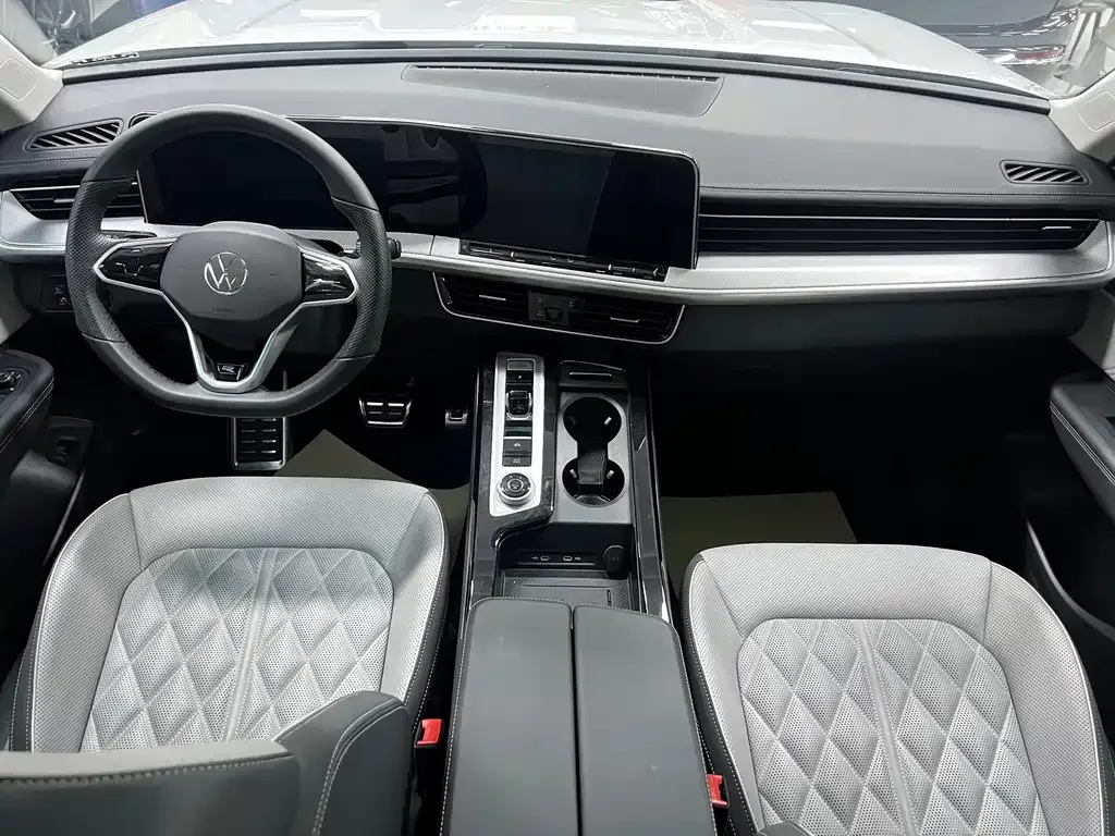 Volkswagen Tavendor 2024 из CN, фото 9