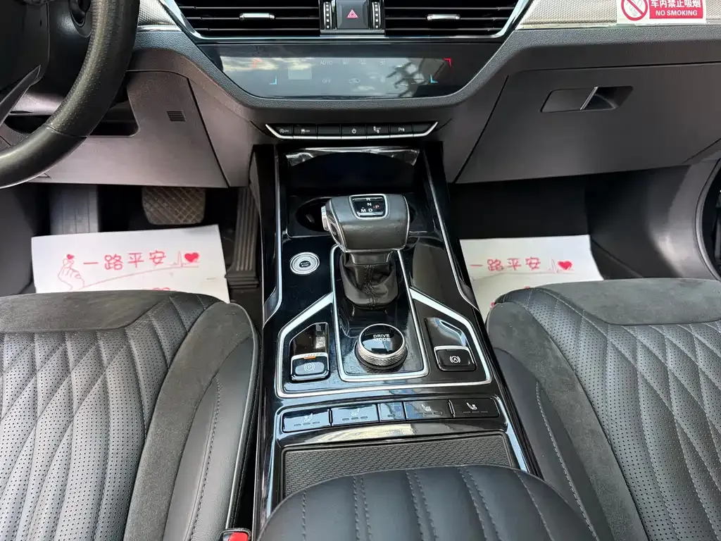 Hongqi HS5 2023 из CN, фото 2