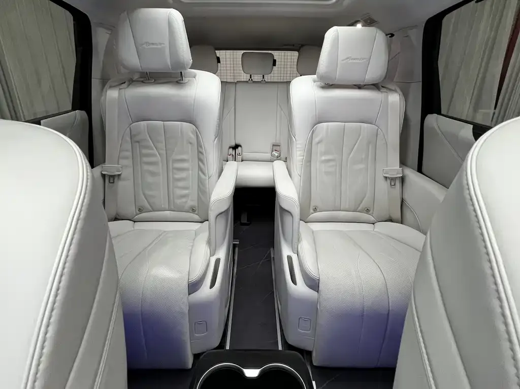 Buick GL8 Hybrid — фото 2
