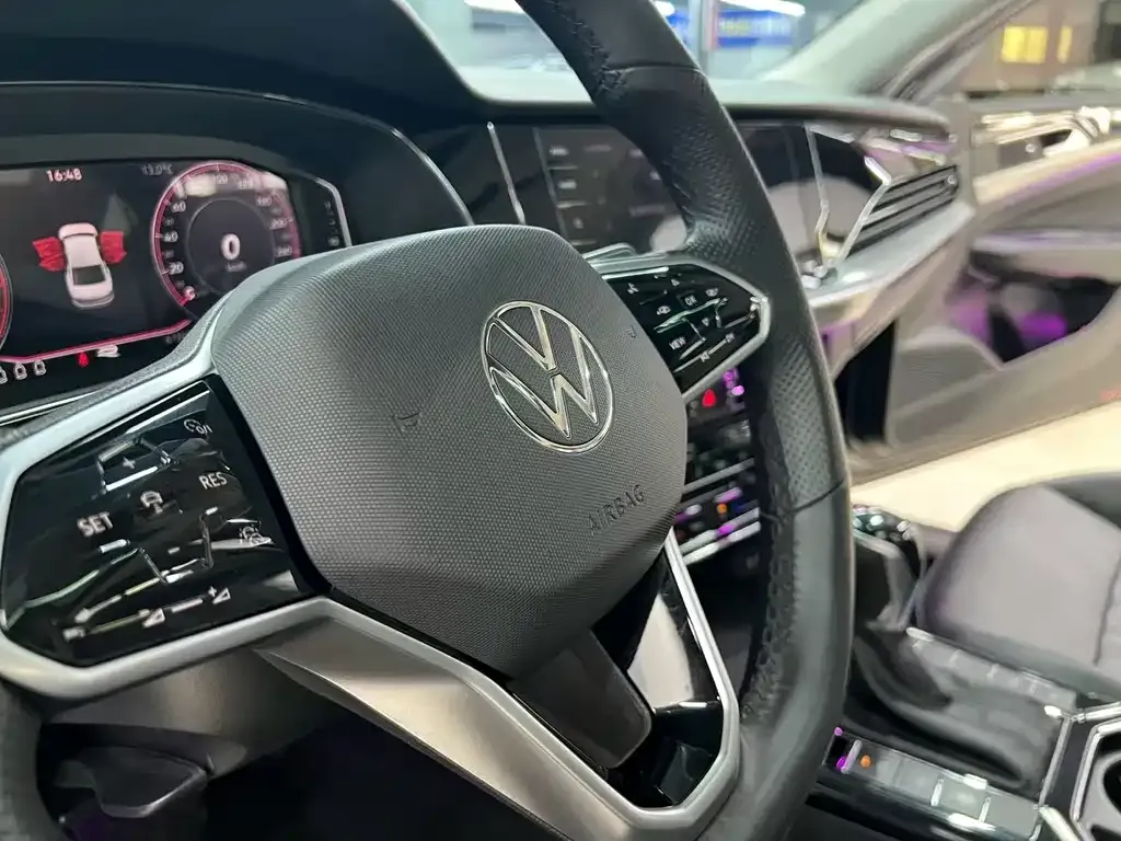 Volkswagen Passat — фото 6