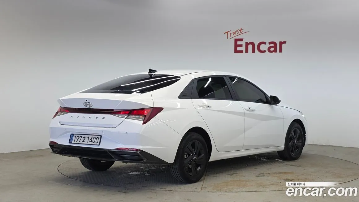 Hyundai AVANTE — фото 2