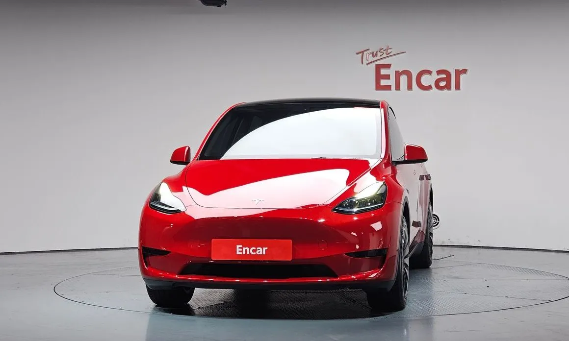 Tesla Model Y — фото 6