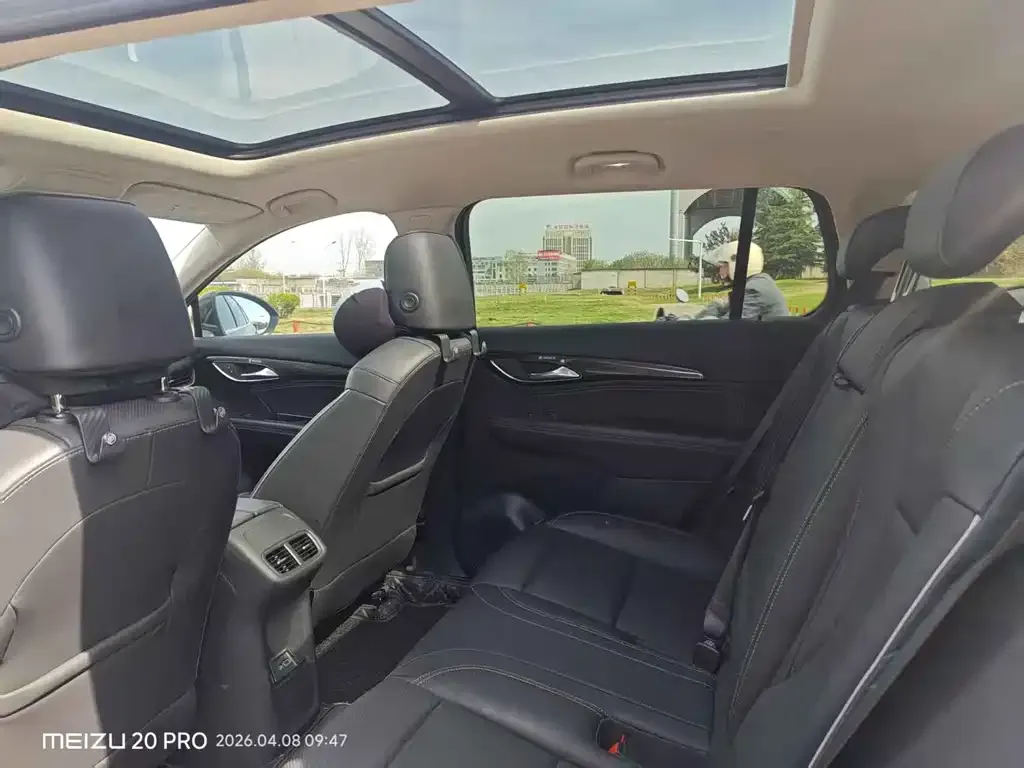 Buick Envision Plus — фото 4