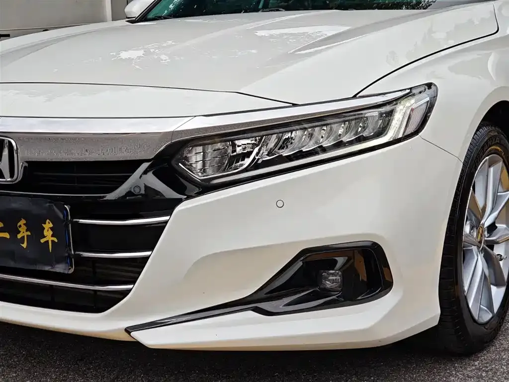 Honda Accord — фото 3