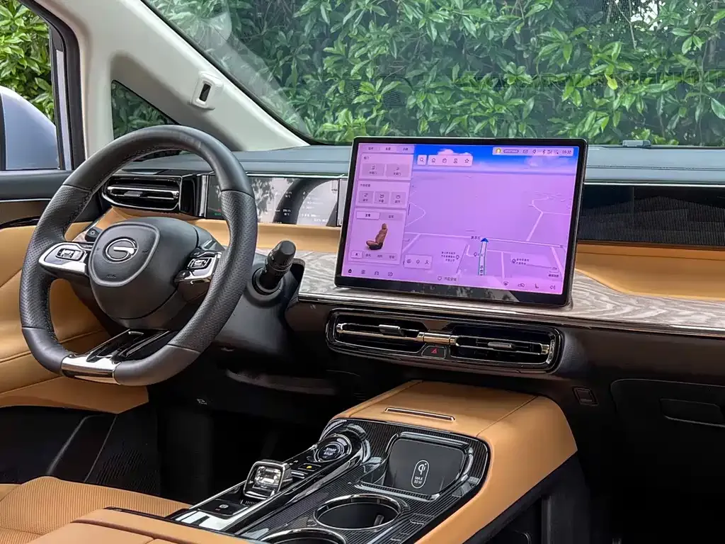 GAC Motor E8 Hybrid — фото 7