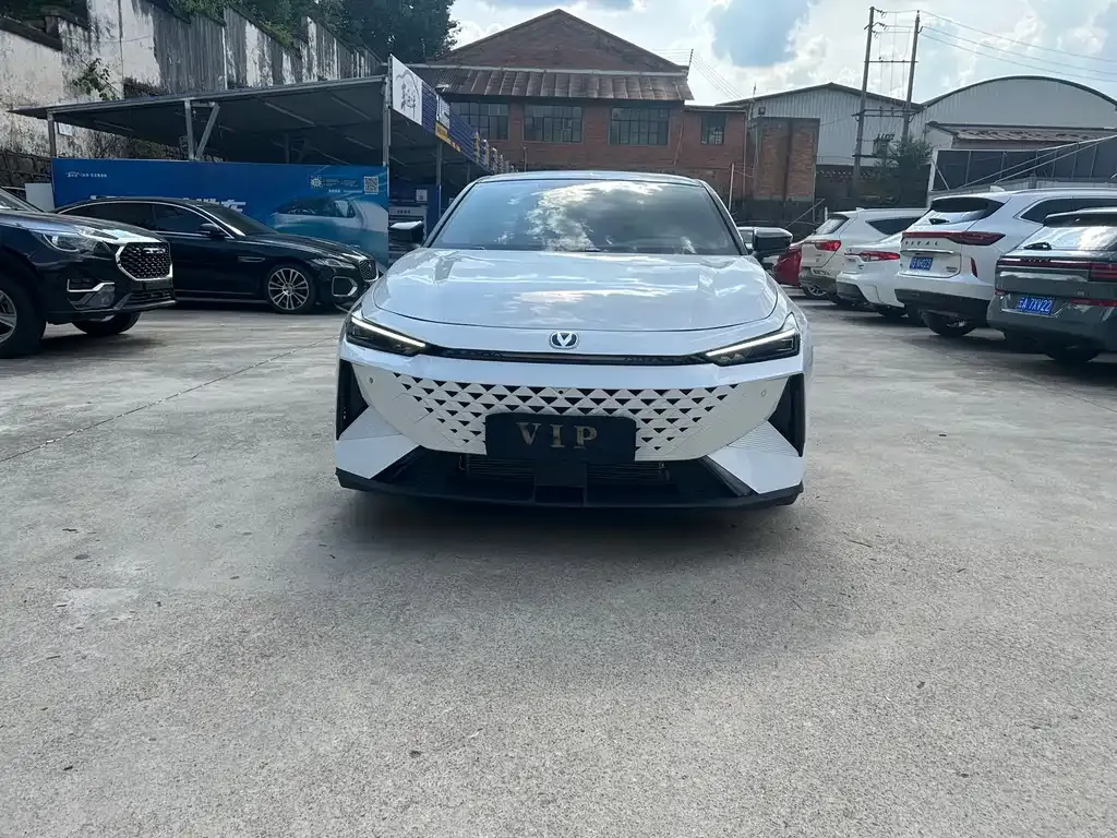 Changan UNI-V iDD 2025 из CN, фото 8