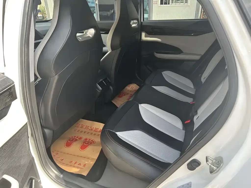 Changan UNI-V iDD 2025 из CN, фото 5