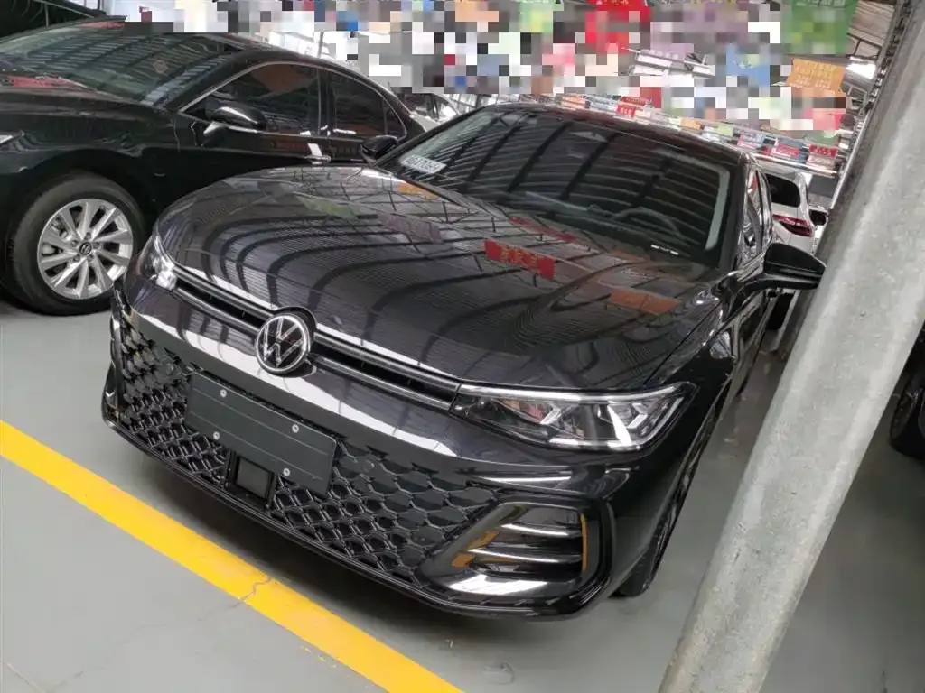 Volkswagen Passat — фото 1