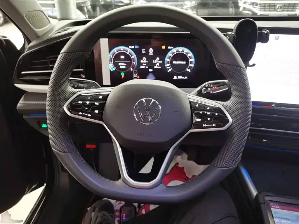 Volkswagen Passat — фото 10