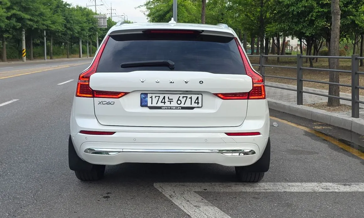 Volvo XC60 2023 из KR, фото 5
