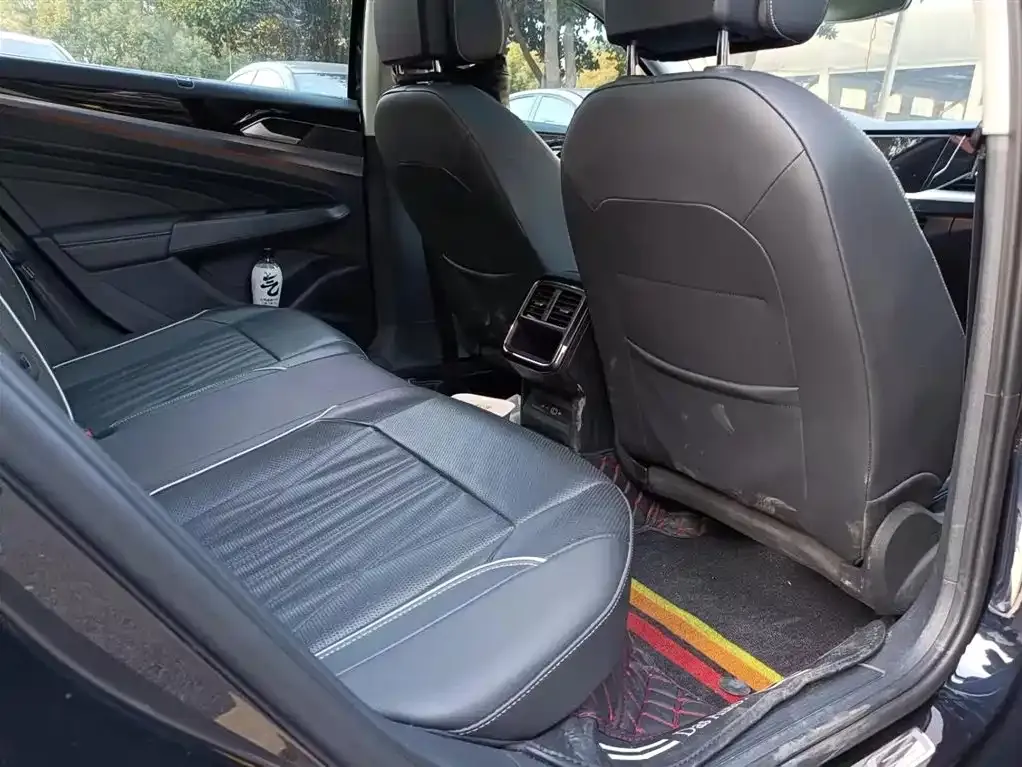 Volkswagen Passat — фото 3