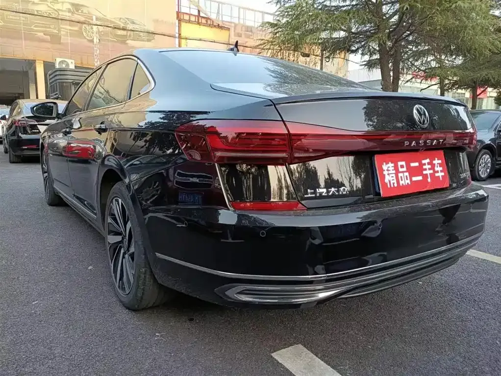 Volkswagen Passat — фото 7