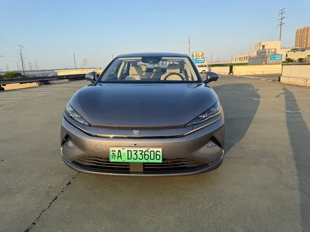 BYD Qin L — фото 10